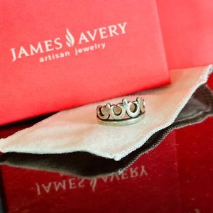 James Avery Retired beautiful Crown Ring!